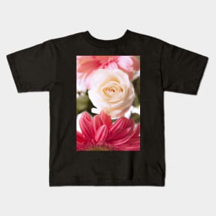 flowers in love Kids T-Shirt